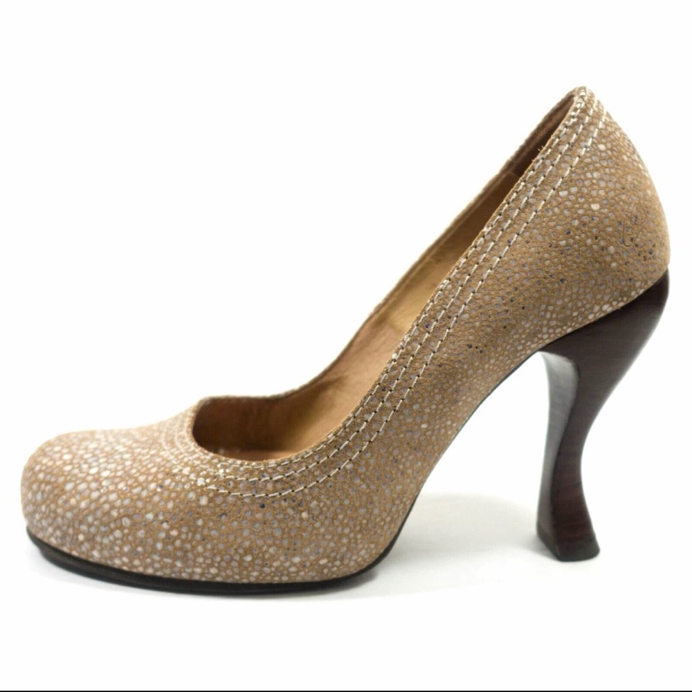 NIB john Fluevog size 11  Paris Davil Sand Storm - Picture 3 of 10